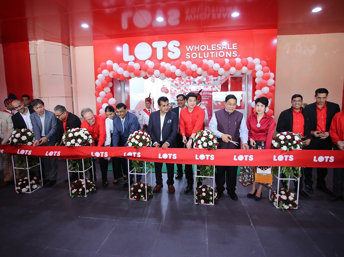 LOTS Wholesale Solutions 2nd store operations in Akshardham, East Delhi