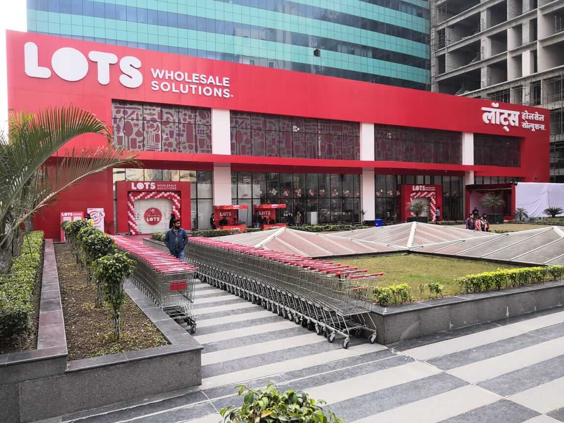 LOTS Wholesale Solutions first store in Noida Uttar Pradesh